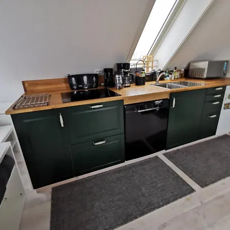 The 'loft' - Near & 4* Ronne