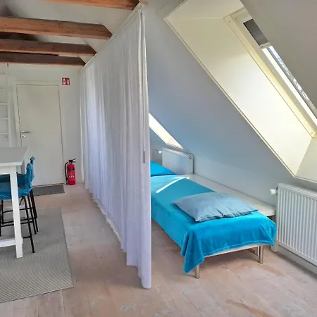 Konukevi The 'Loft' - Boutique Guest House - Near Ronne & Beach 4*